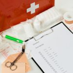 Votre trousse de premiers soins est-elle toujours complète ?