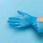 Choisissez les bons gants jetables pour une bonne protection